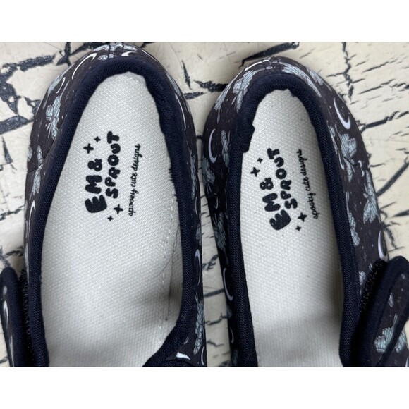 Em & Sprout Luna Moth Canvas Slip On Shoes Women Size 9 Black White Green - Picture 5 of 12